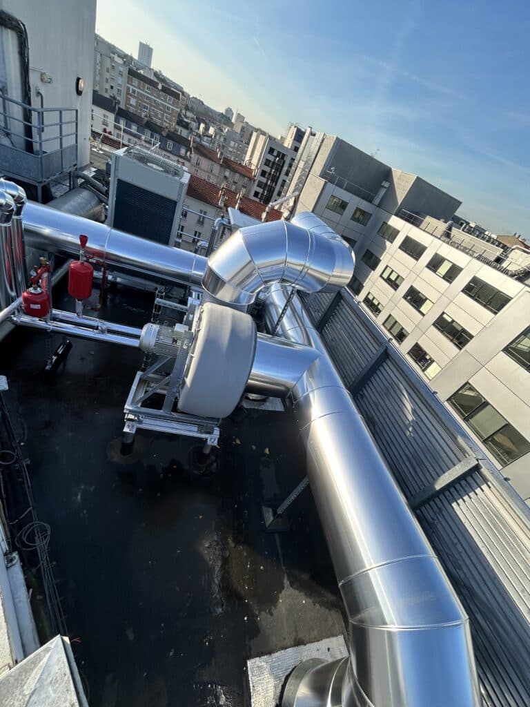 Extracteur en toiture pour un réseau de Sorbonnes au KREMLIN BICETRE