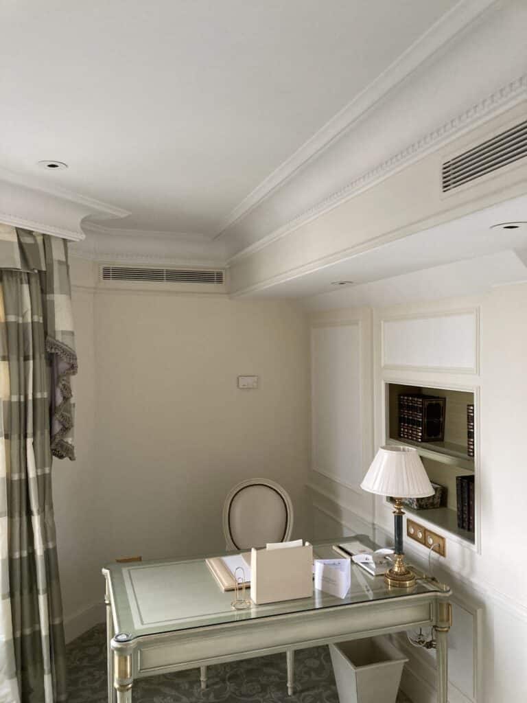 Climatisation et chauffage via un gainable et des grilles de diffusions hôtel PARIS
